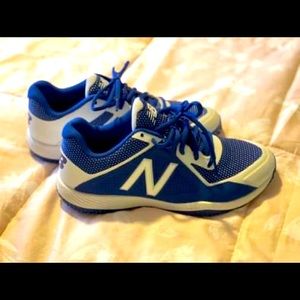 Men’s New Balance baseball turf shoes